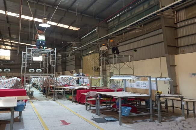 Quét mạng nhện nhà xưởng